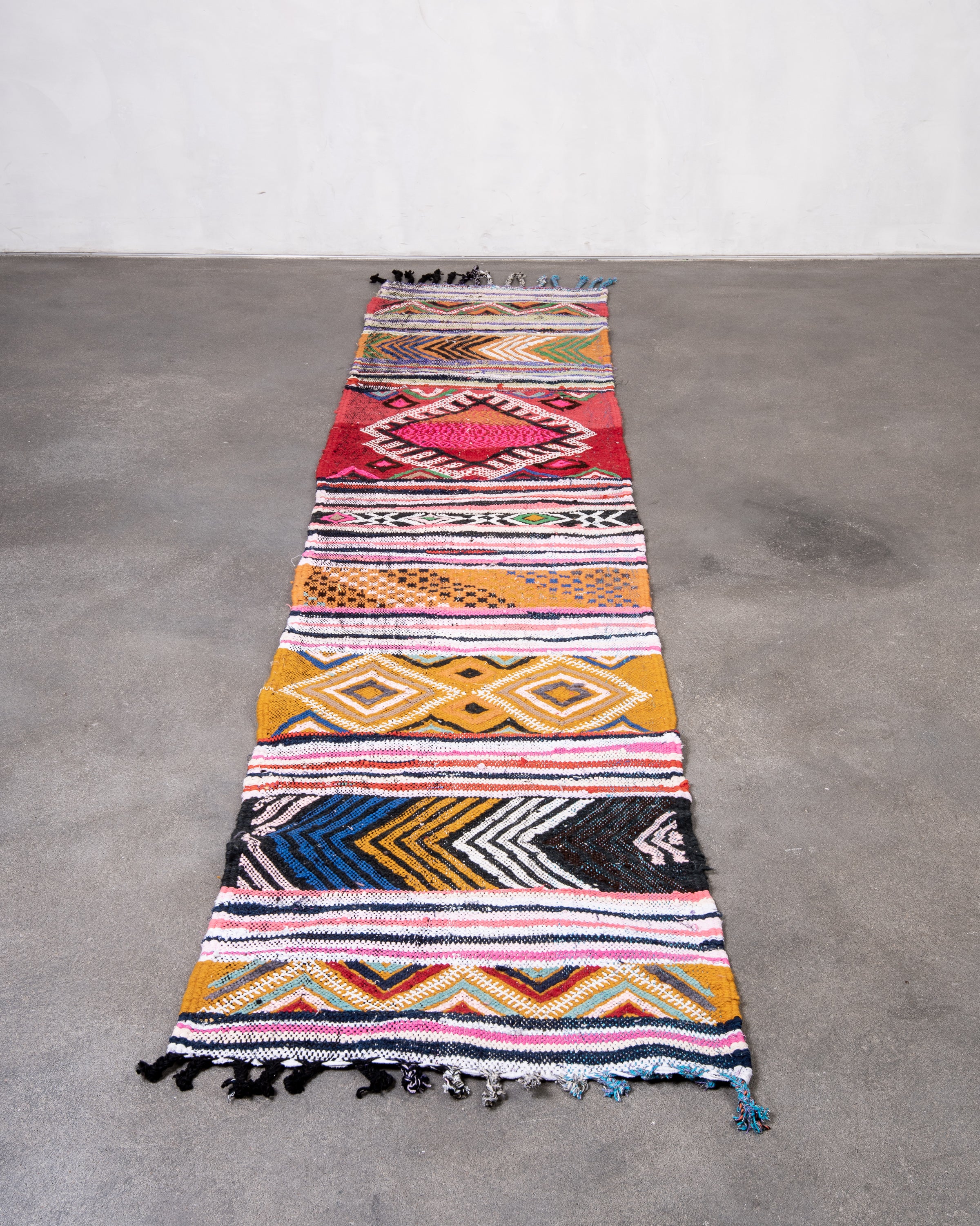 Modern designer handcrafted Berber rug from morocco Kelim with beautiful colors and patterns